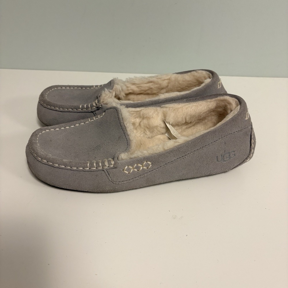 UGG Women's Gray Suede Ansley Shearling Moccasin Slippers Size 8 - Picture 3 of 9